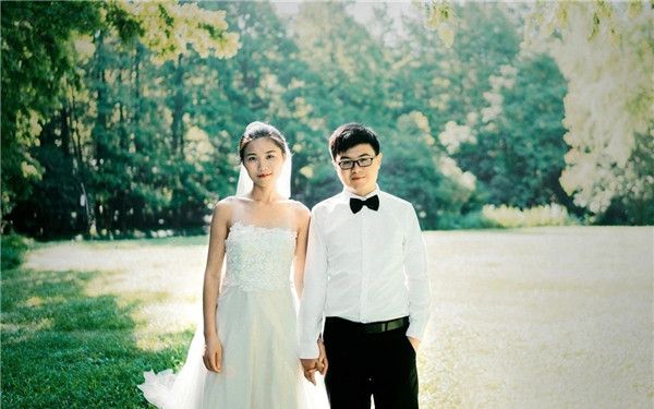 Photoshop调出夏季小清新风格的婚纱外景(5)