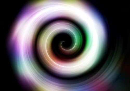 Photoshop滤镜制作漂亮的彩色漩涡(7)